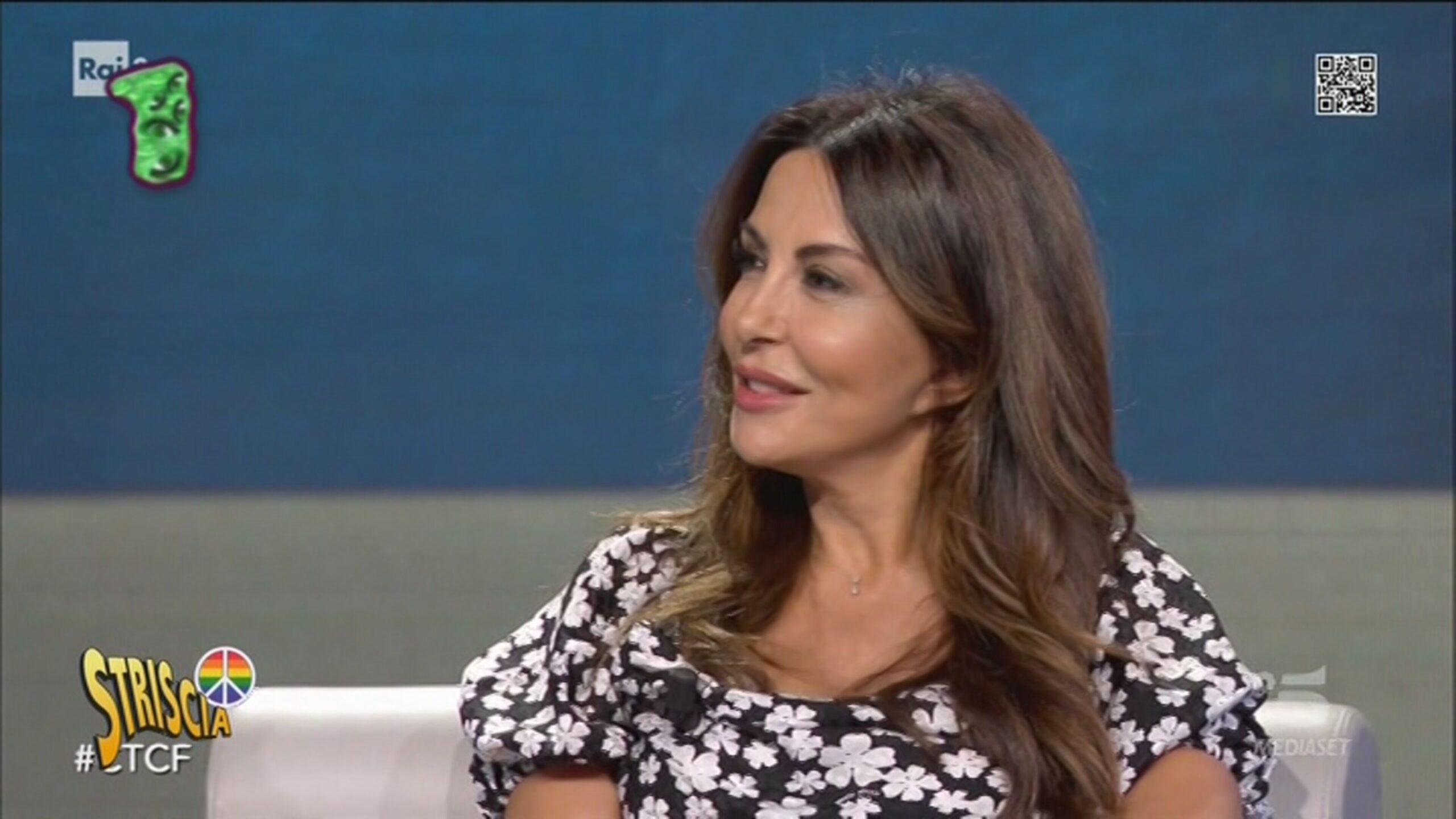 I Nuovi Mostri, la Ferilli e lo champagne versato