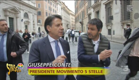 Salvini resta in Italia e incontra Conte