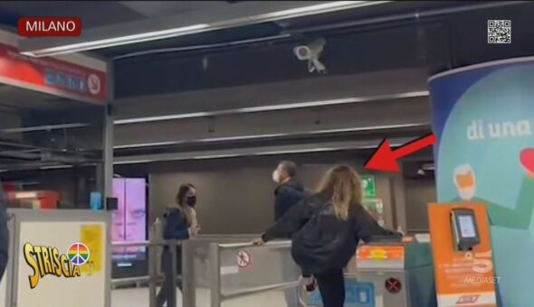 In metro senza biglietto, l'esperimento di Striscia a Milano
