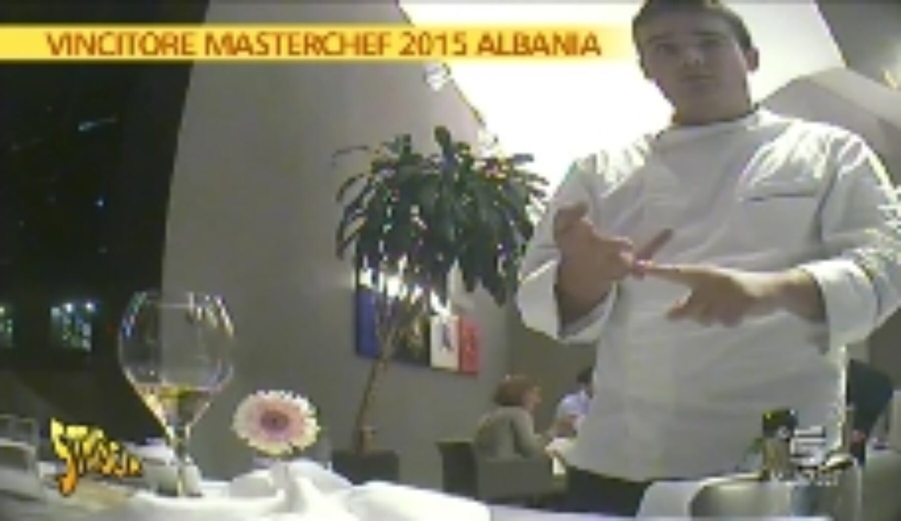 A Striscia la notizia parla il vincitore di Masterchef Albania: «eravamo in quattro in semifinale e ognuno di noi lavorava in un ristorante stellato»