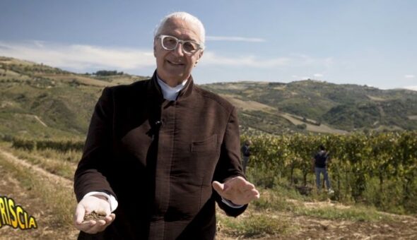 Questa sera a Striscia, Davide Rampello e l'Aglianico del Vulture