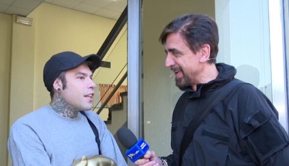 Settimo Tapiro d'oro per Fedez per la polemica sul presunto sfruttamento di Leone