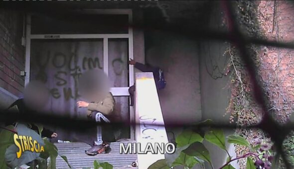 Spaccio a Milano, Brumotti in una fabbrica della droga