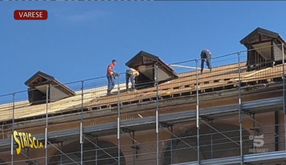 Sicurezza sul lavoro, operai senza imbragatura sul tetto