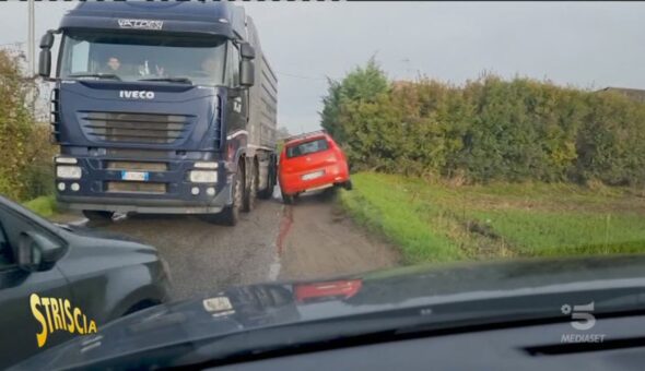 La provinciale groviera: nel pavese strade impercorribili