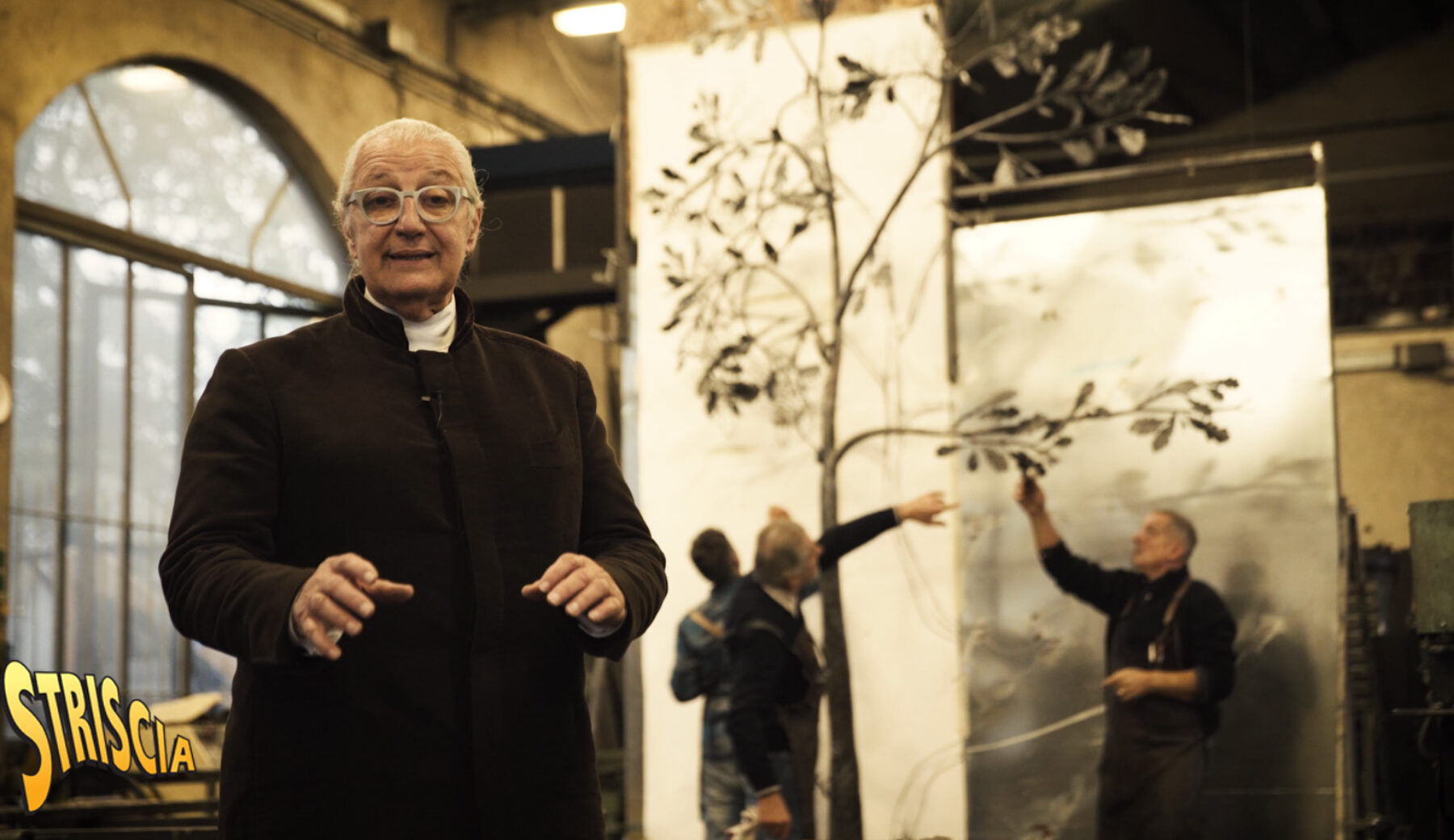Questa sera a Striscia Davide Rampello e il ferro battuto nelle vigne di Langhe, Roero e Monferrato