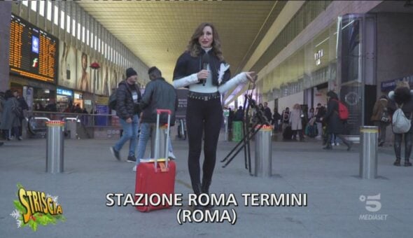 Roma Termini, la stazione in cui sedersi è impossibile
