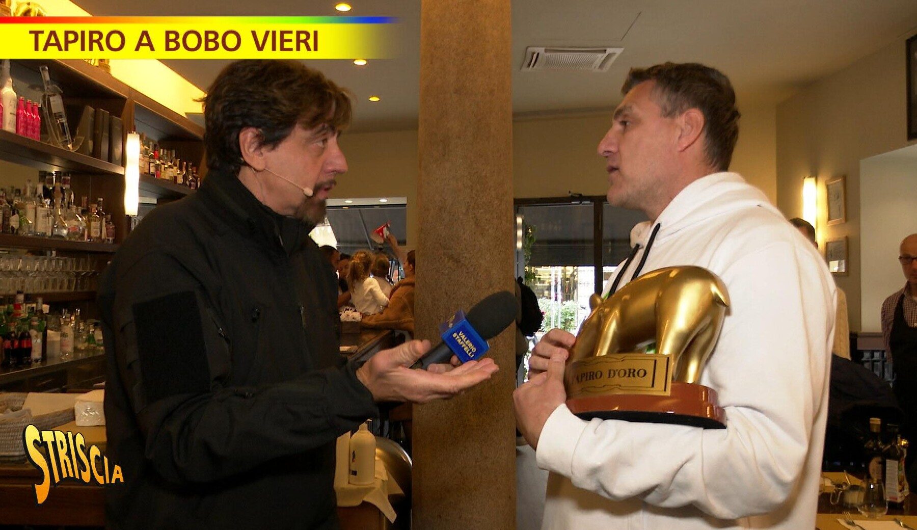 Nuovo Tapiro d’oro a Christian Vieri per la “finta” diretta della Bobo tv dopo la finale del mondiale su Rai 1