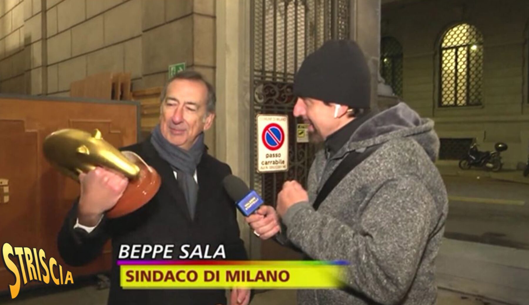 Tapiro d’oro al sindaco di Milano Beppe Sala: si batte per tenere i riscaldamenti bassi, ma a Palazzo Marino ci sono oltre 25 gradi