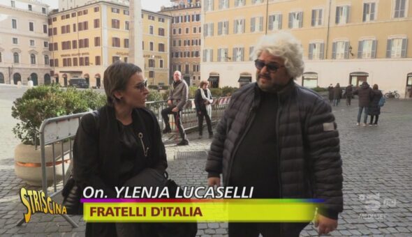 Grillo cerca una nuova veste per il MoVimento