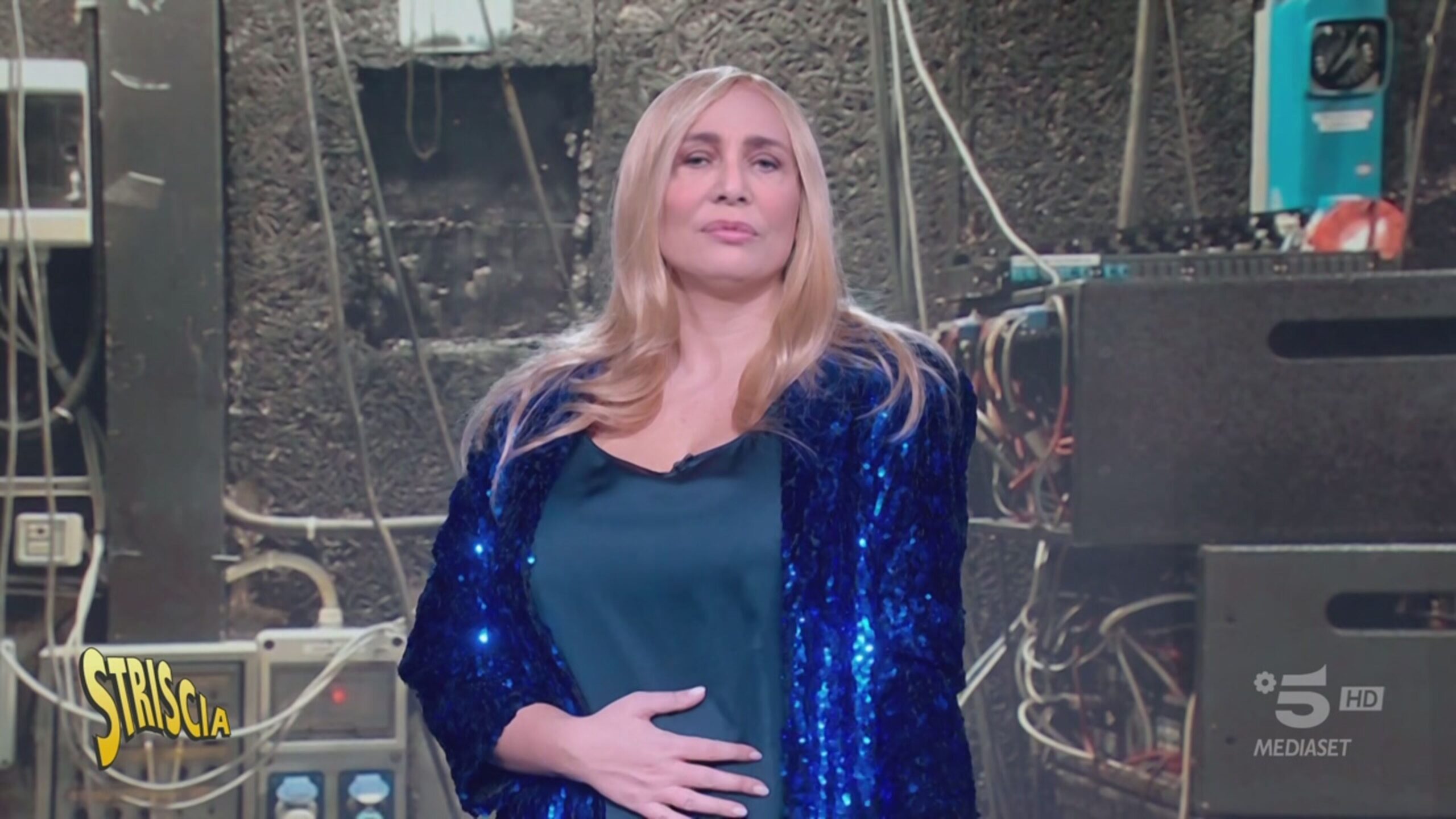 Dietro le quinte del Festival con Mara Deepfake Venier - Striscia la