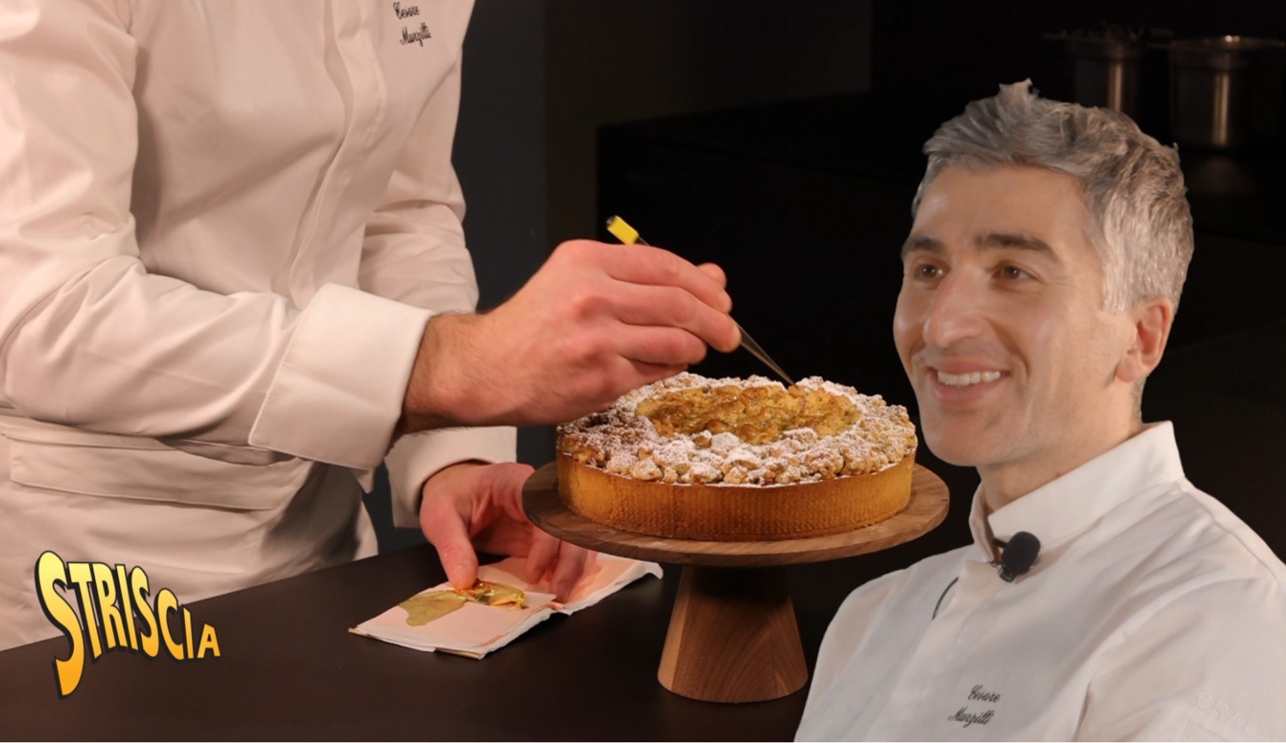 Stasera a Striscia: la “torta di mele” dello chef Murzilli
