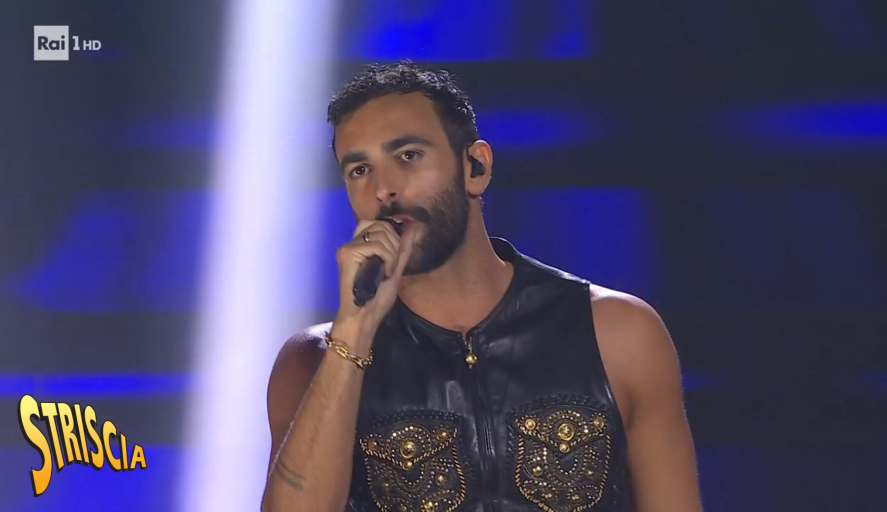 Marco Mengoni come Lucio Dalla? La teoria del web