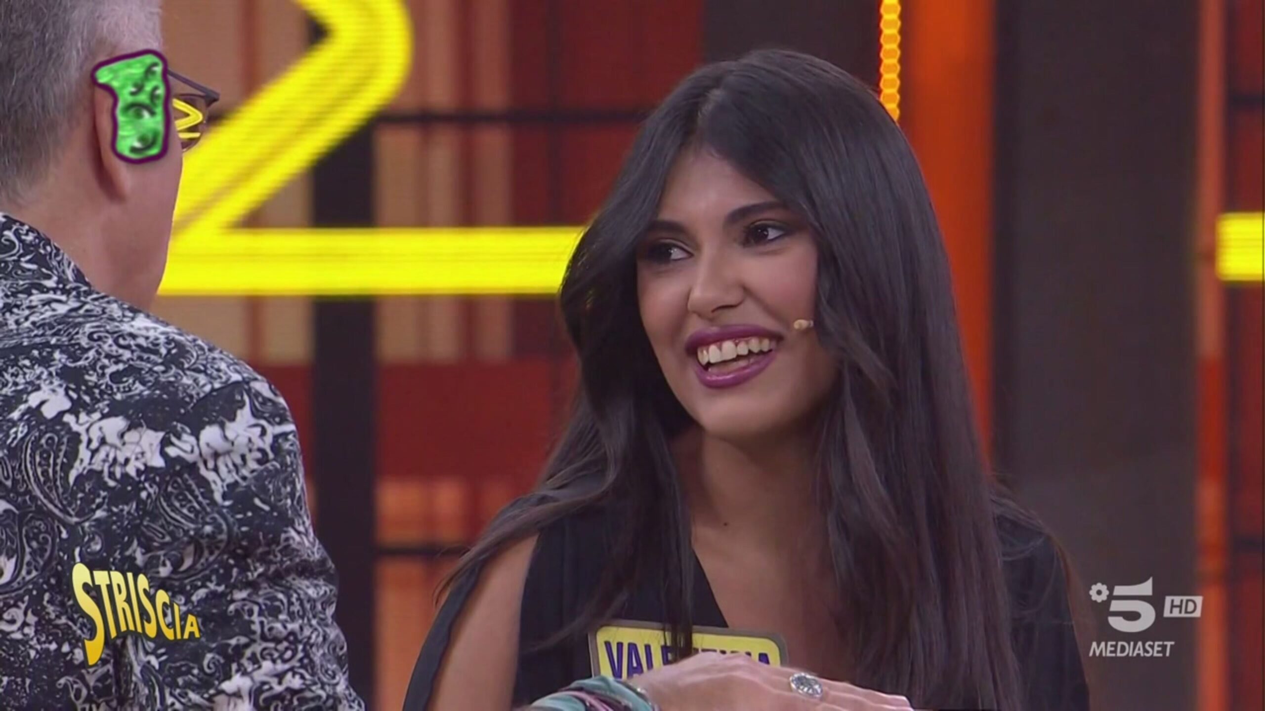 Nuovi mostri, che c’è da ridere ad “Avanti un altro”? - Striscia la notizia