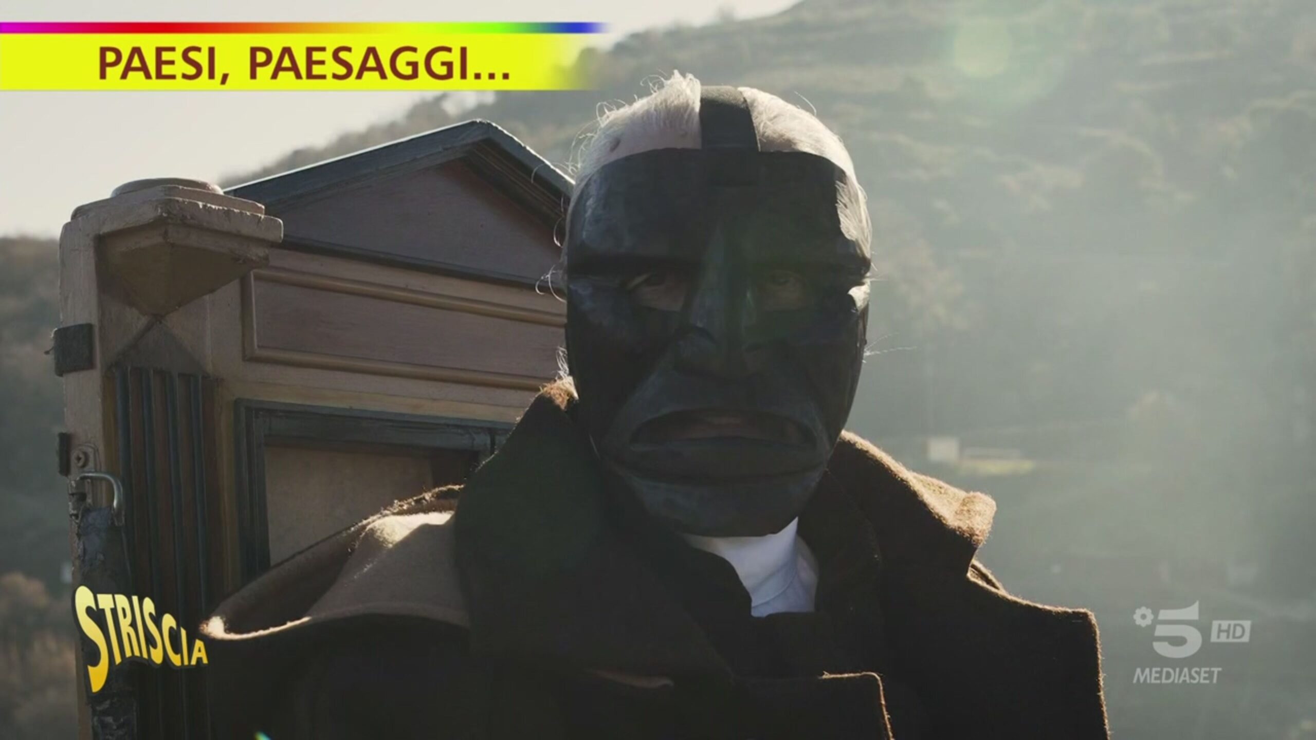 “Paesi, paesaggi…” a Mamoiada, la terra dei Mamuthones.