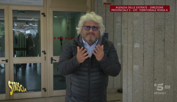 Grandi ospiti all'Agenzia delle Entrate senza scontrini: anche Beppe Grillo