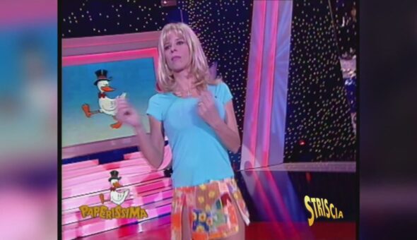 Maria De Filippi velina per una sera a Paperissima