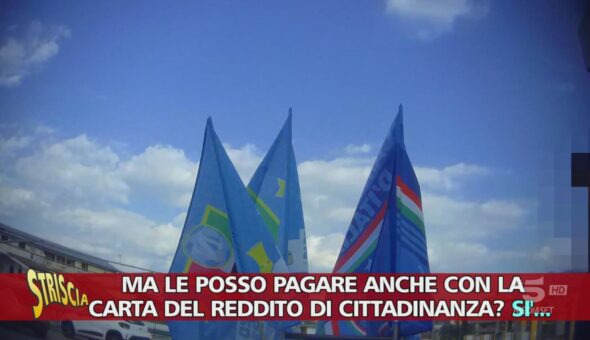 Bandiere del Napoli con il Reddito di cittadinanza (o di tifoseria?)
