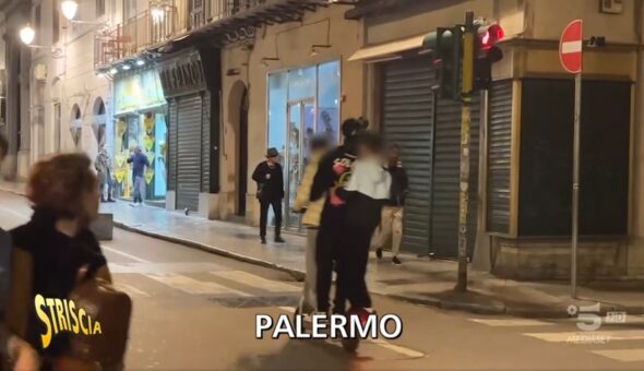 Parigi vota lo stop ai monopattini elettrici (a noleggio)