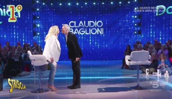 Claudio Baglioni bacia Mara Venier, ecco tutti i precedenti