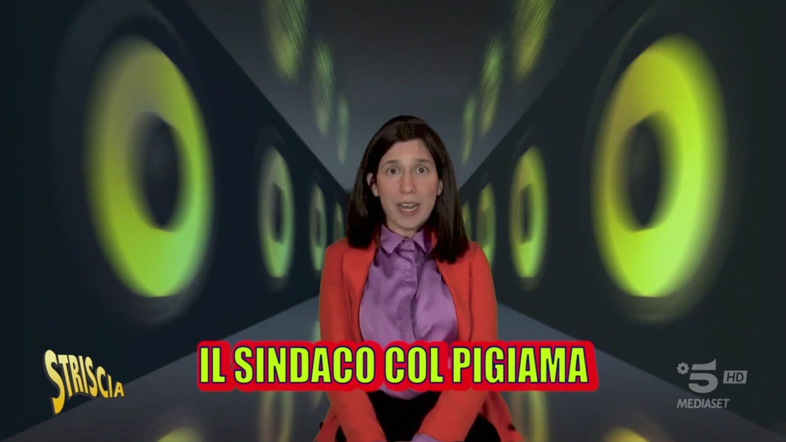 “Ho visto lei che vota lui, che vota lei che vota me” - Striscia la notizia
