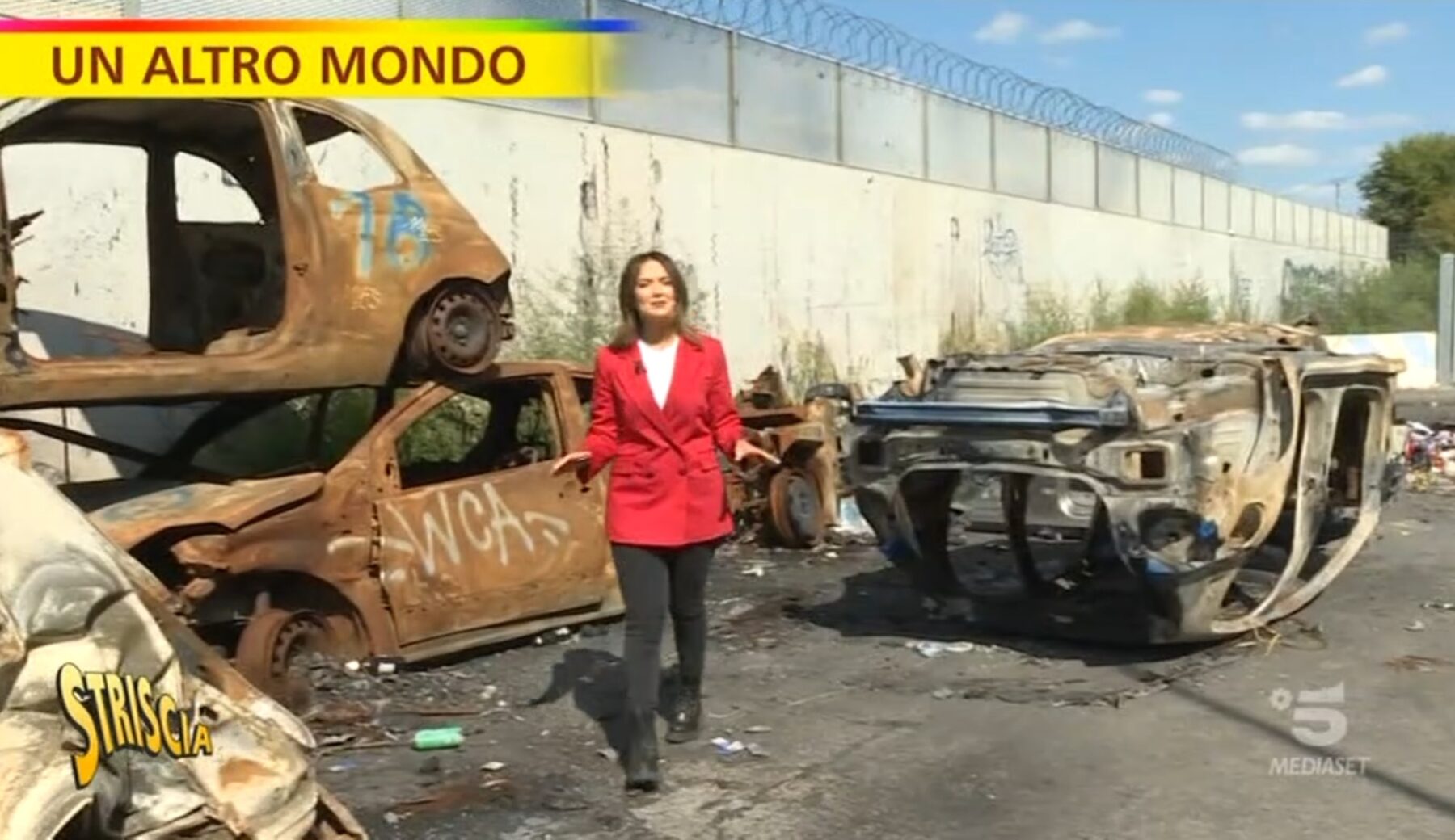 Milano, blitz nel campo nomadi di cui si è occupata Rajae Bezzaz