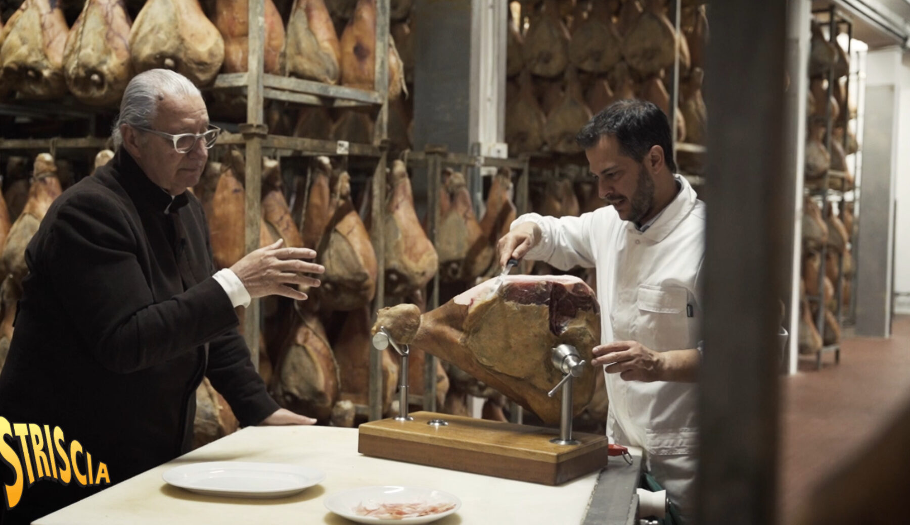 Stasera a Striscia Davide Rampello e il prosciutto di Bassiano