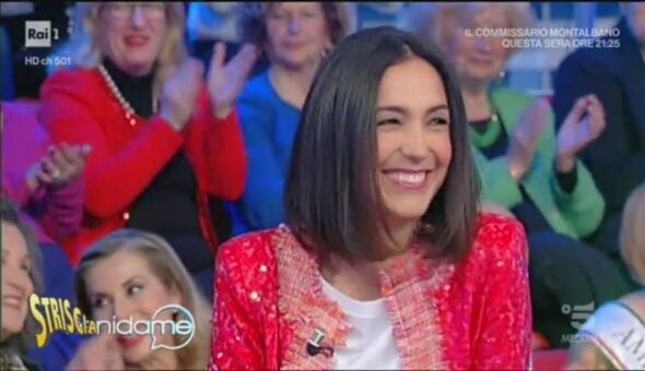 Tutti gli scivoloni alla Moda (Caustica) di Caterina Balivo