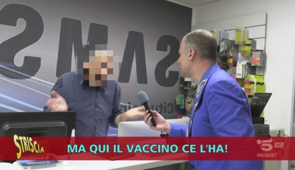 Il vaccino per cani fai-da-te con timbro del negozio di cellulari