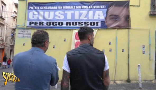 Oggi a Striscia: spunta uno striscione per Ugo Russo, il 15enne rapinatore ucciso. Il padre contro Brumotti