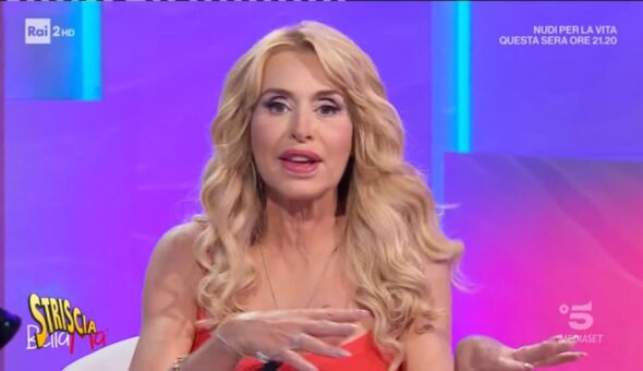 Valeria Marini e quel photoshop da... Fatti e Rifatti