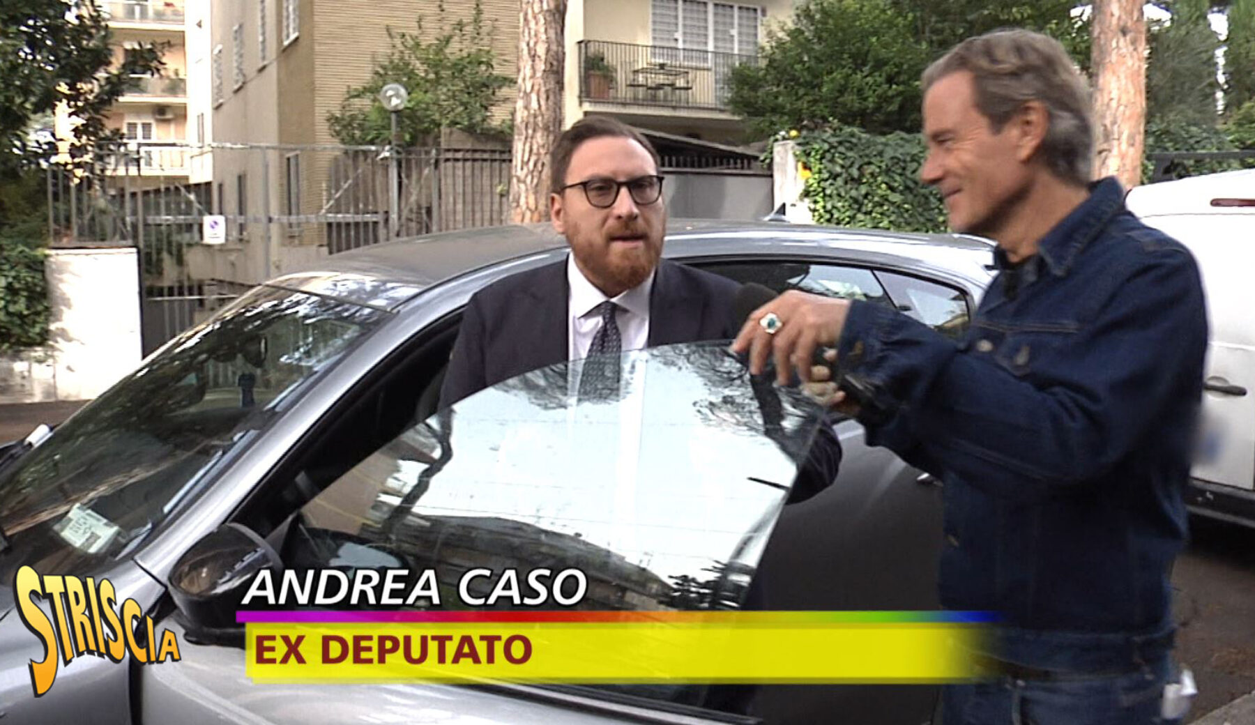 La Camera interviene sul caso dell’ex deputato del M5S che usa il pass per parcheggiare scaduto