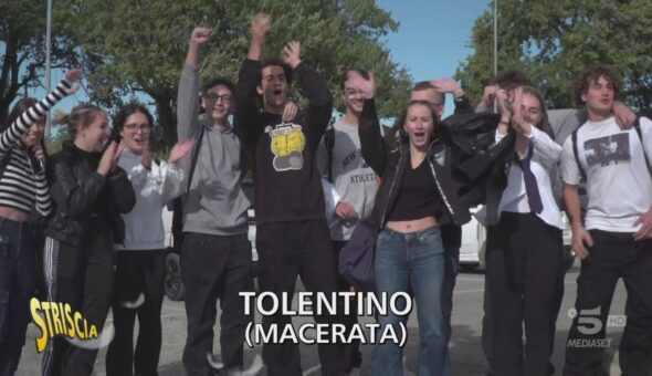 A Tolentino la scuola si fa (ancora) nei bar e nei capannoni