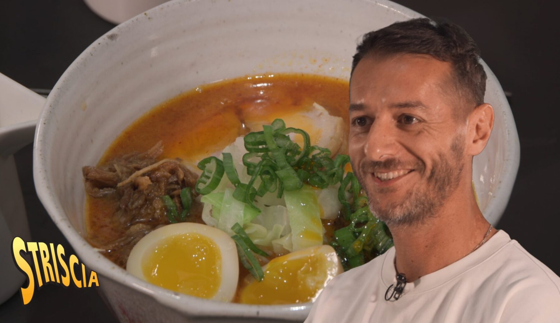 Stasera a Striscia, il “Paitan Ginger Ramen” di Luca Catalfamo
