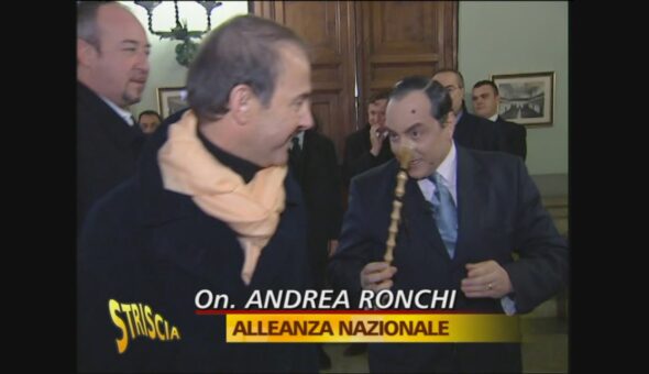 'Vespa' al convegno sul berlusconismo