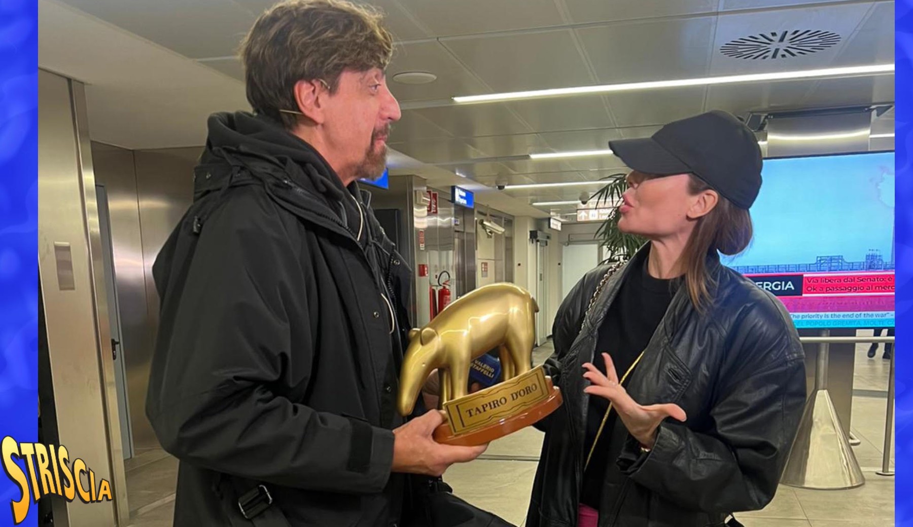 Tapiro d’oro a Ilary Blasi “smentita” sul caffè dal personal trainer: «Non dico nulla, c’è una causa in corso»