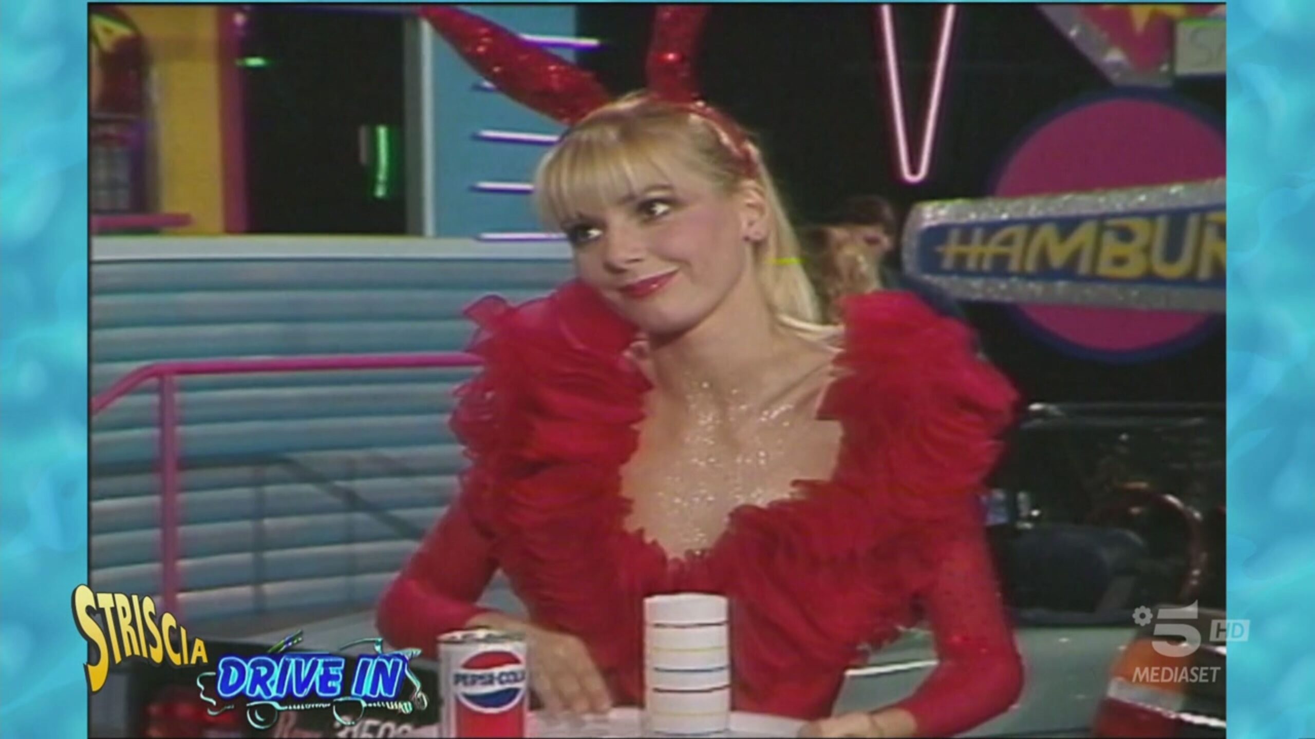 Dal “Drive In” a Striscia, Cristina Moffa Striscia la notizia Dal “Drive In” a Striscia, Cristina Moffa Striscia la notizia