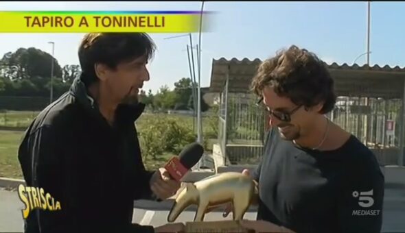 Danilo Toninelli, il Tapiro e le sviste del Ministro delle gaffe