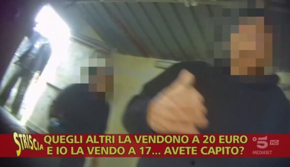 A Ercolano travaso abusivo (e pericolosissimo) di Gpl nelle bombole