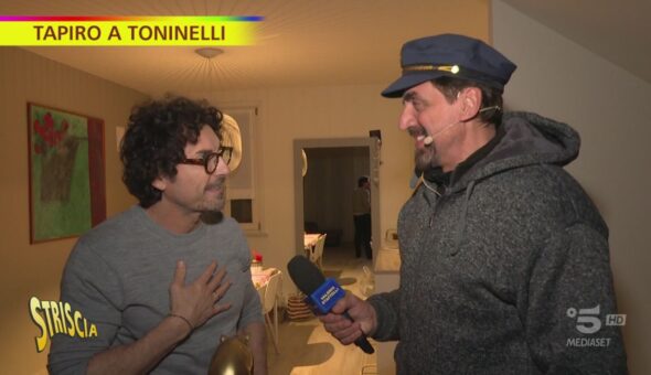 Il Tapiro per l'ex ministro Toninelli vittima del carovita