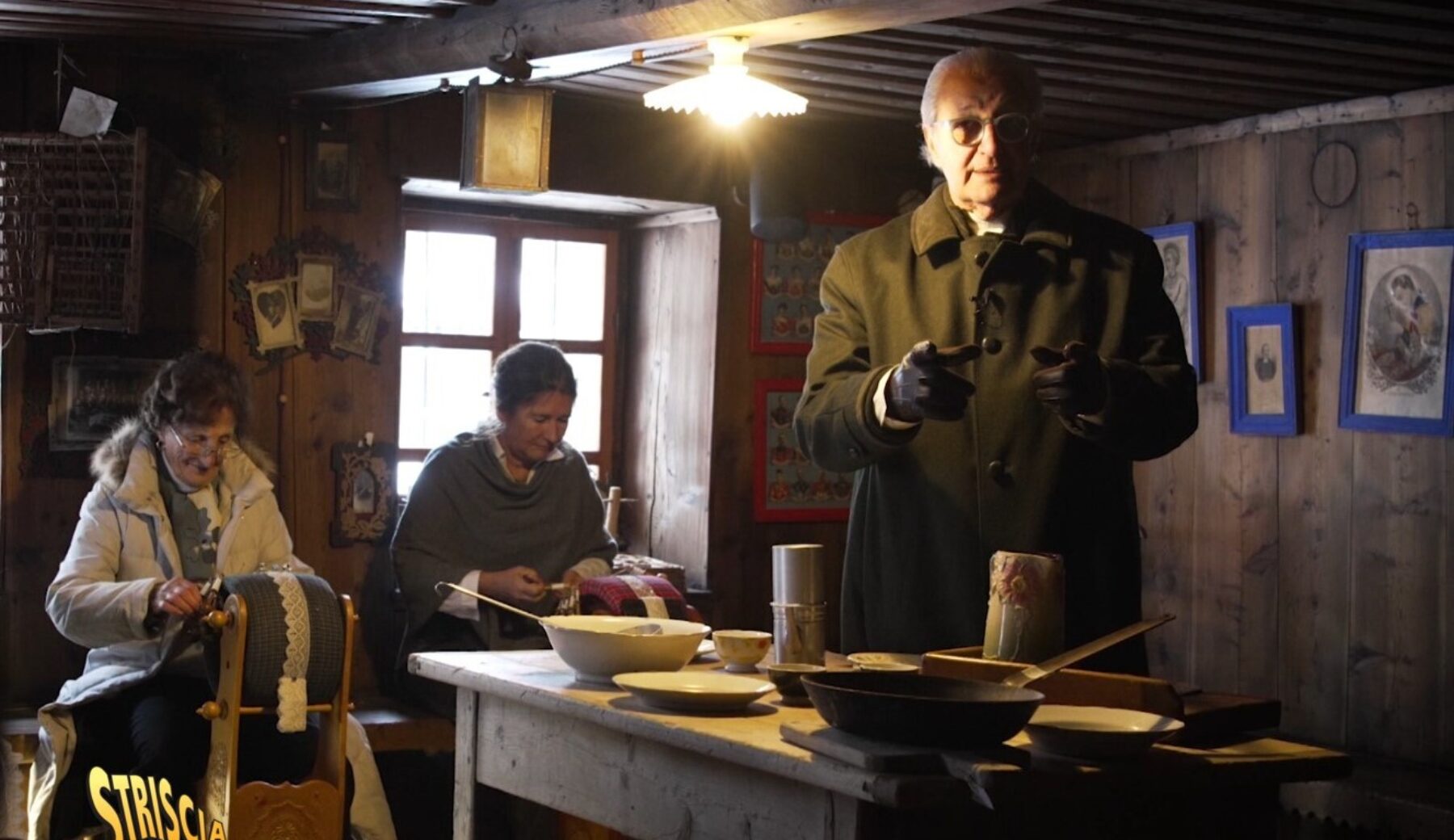 Oggi a Striscia, Davide Rampello e il “pizzo al tombolo”