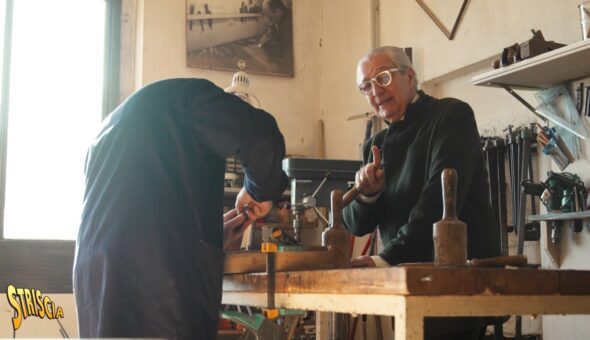 Stasera a Striscia, Davide Rampello e l'arte del legno