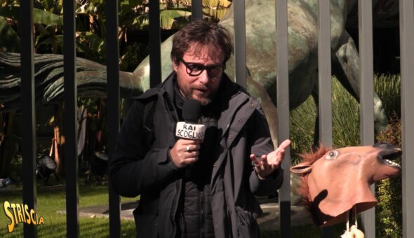 Oggi a Striscia, caos voto al Festival di Sanremo 2024. Il conflitto di interessi dei giornalisti che 