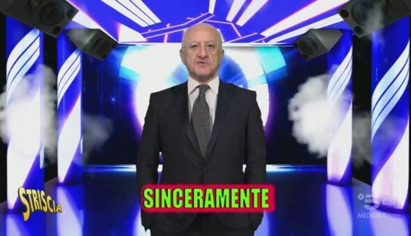 Sinceramente furioso, la canzone di De Luca contro l'autonomia