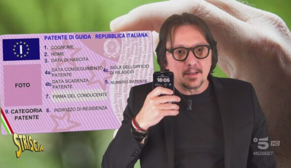 Arriva la patente digitale, il documento finisce nel telefonino