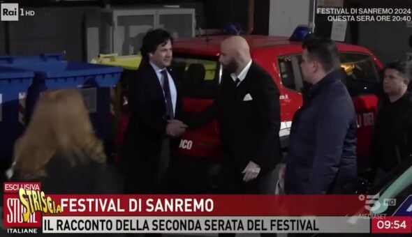 Sanremo, John Travolta all'Ariston due ore prima dello show