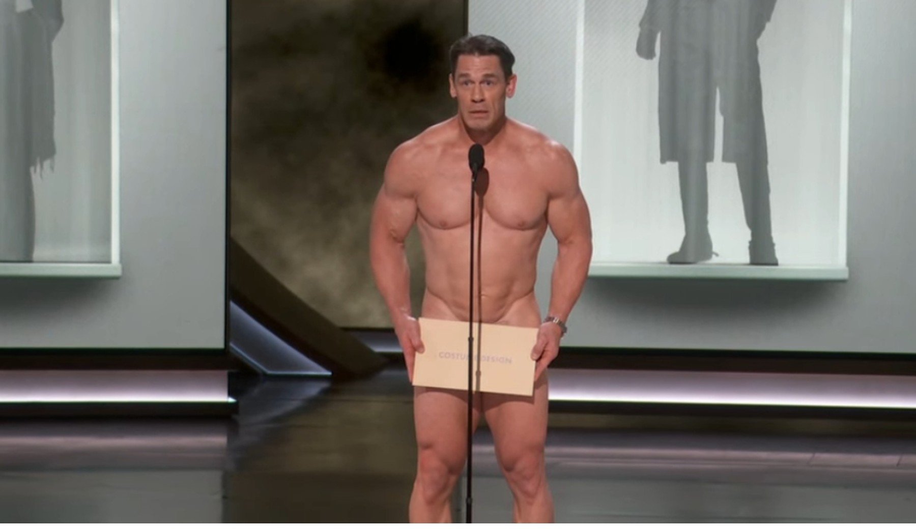 John Cena e l’Oscar ai costumi senza costume. Le interviste di Striscia 