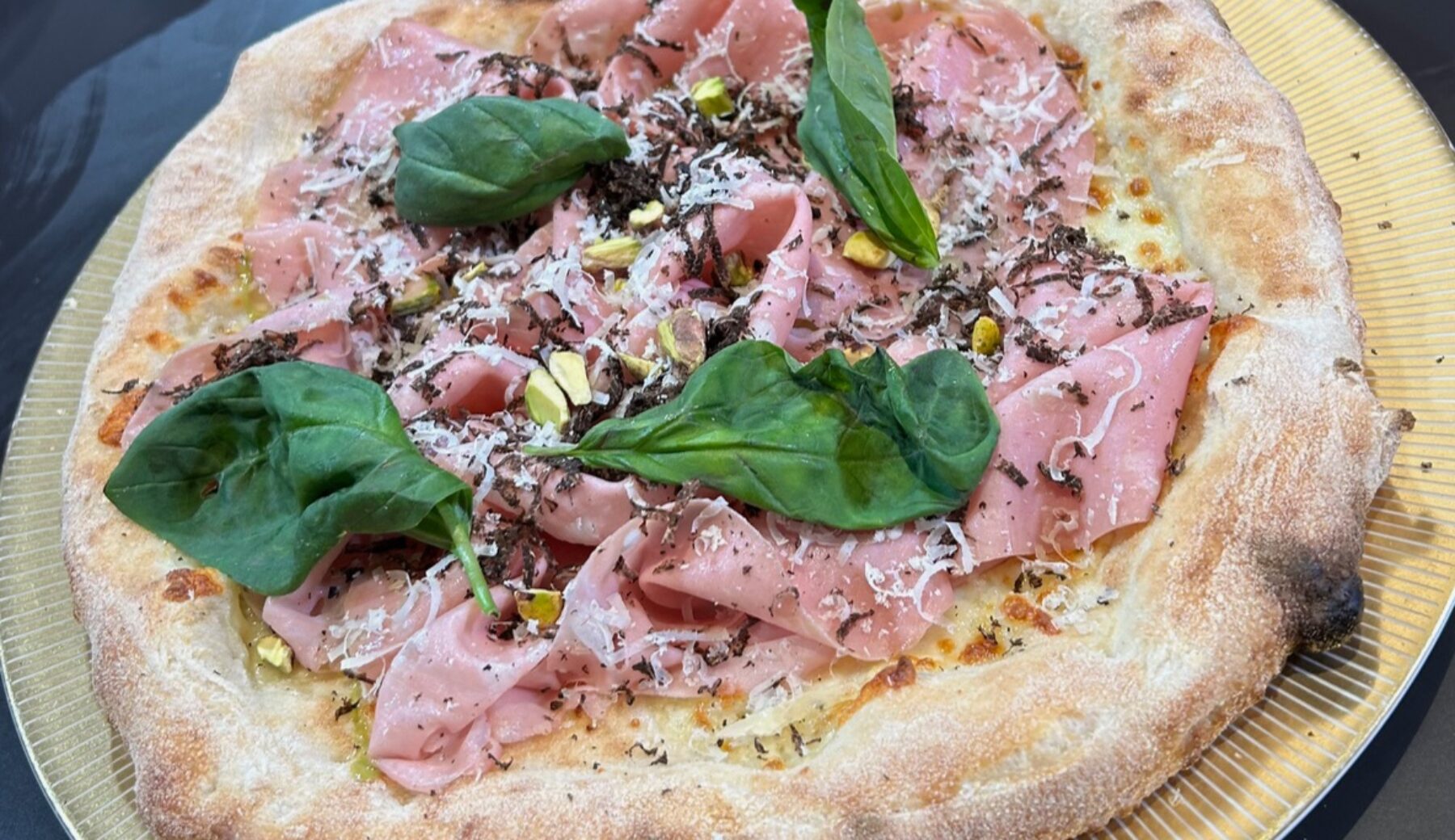 La “Pizza Bologna” di Irina Steccanella
