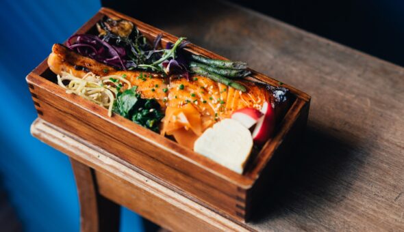 Il “Salmone Saikyoyaki Bento” di Yoji Tokuyoshi