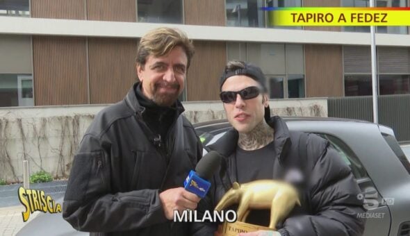 Il Tapiro d’oro a Fedez per lo stop a “Muschio selvaggio”